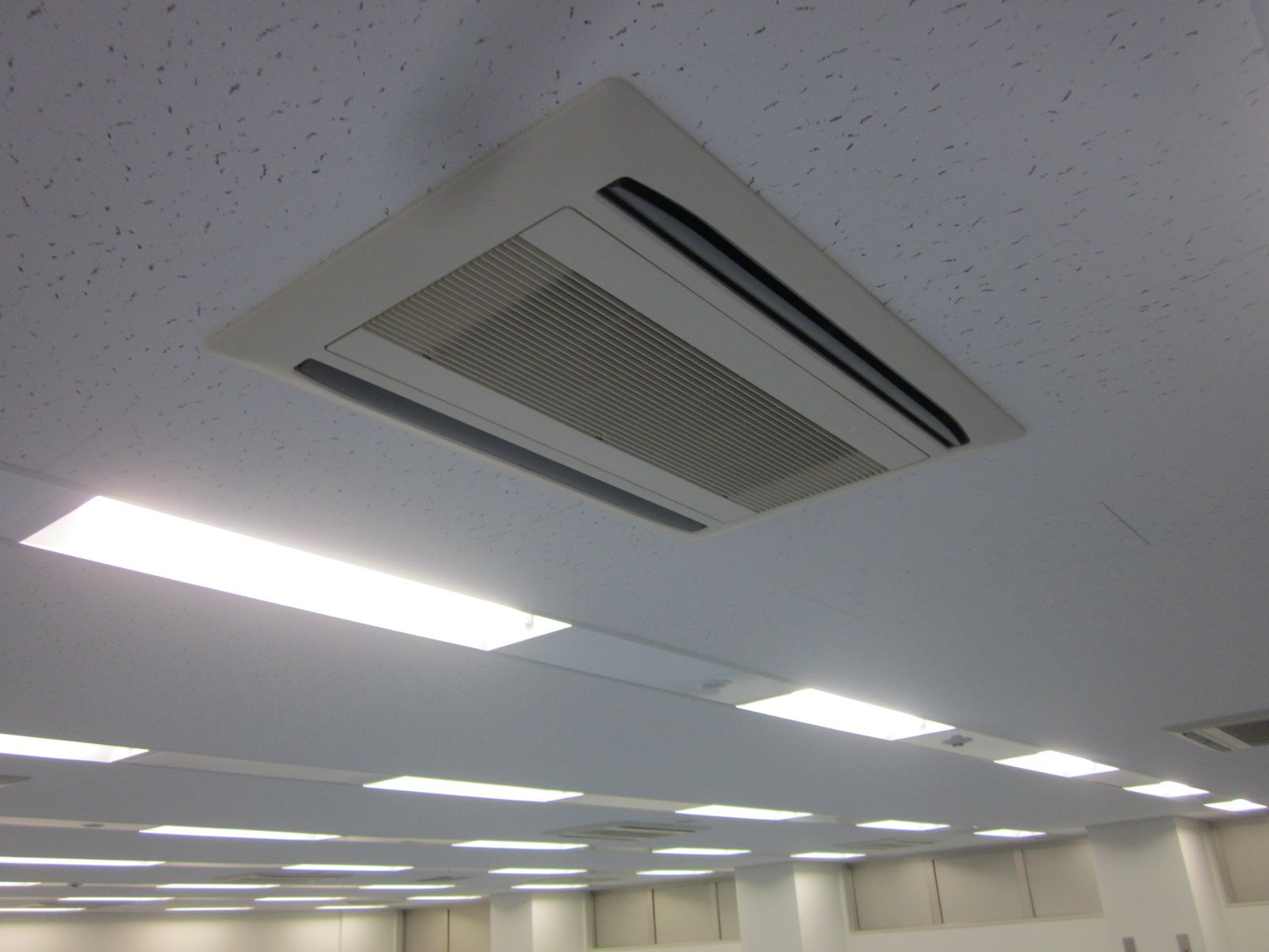 空調