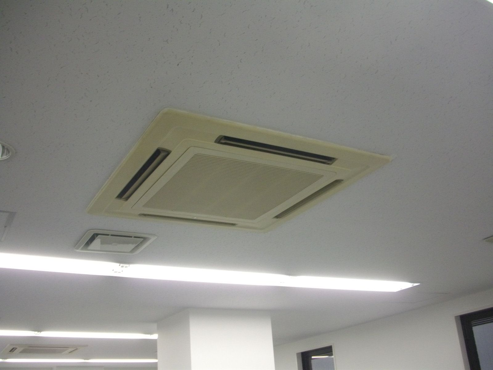 空調
