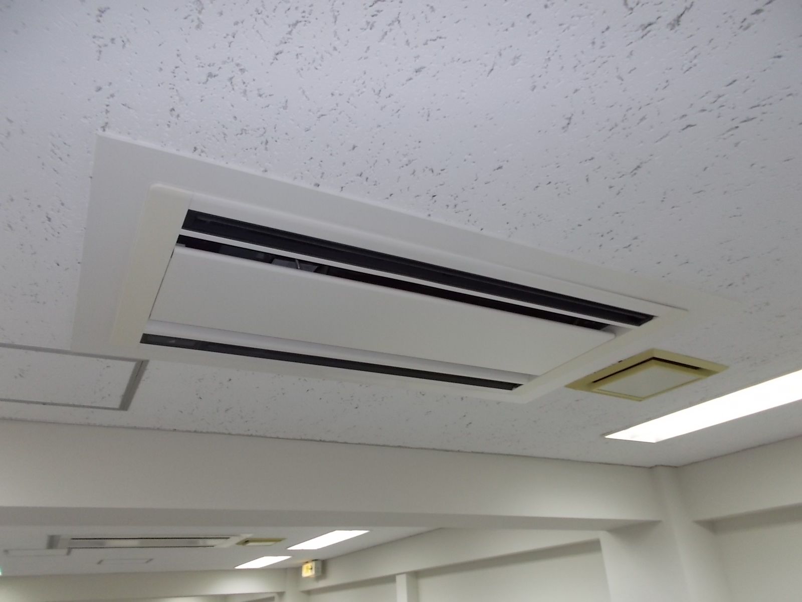 個別空調