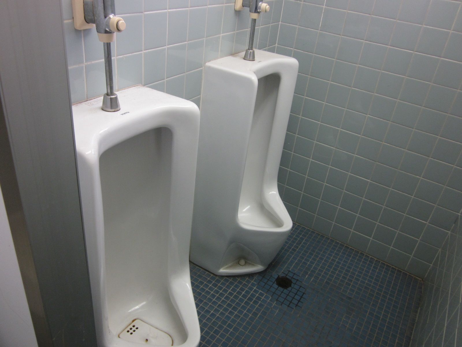 男性用トイレ