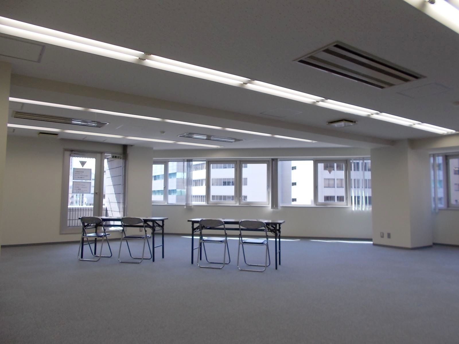 オフィス室内参考画像