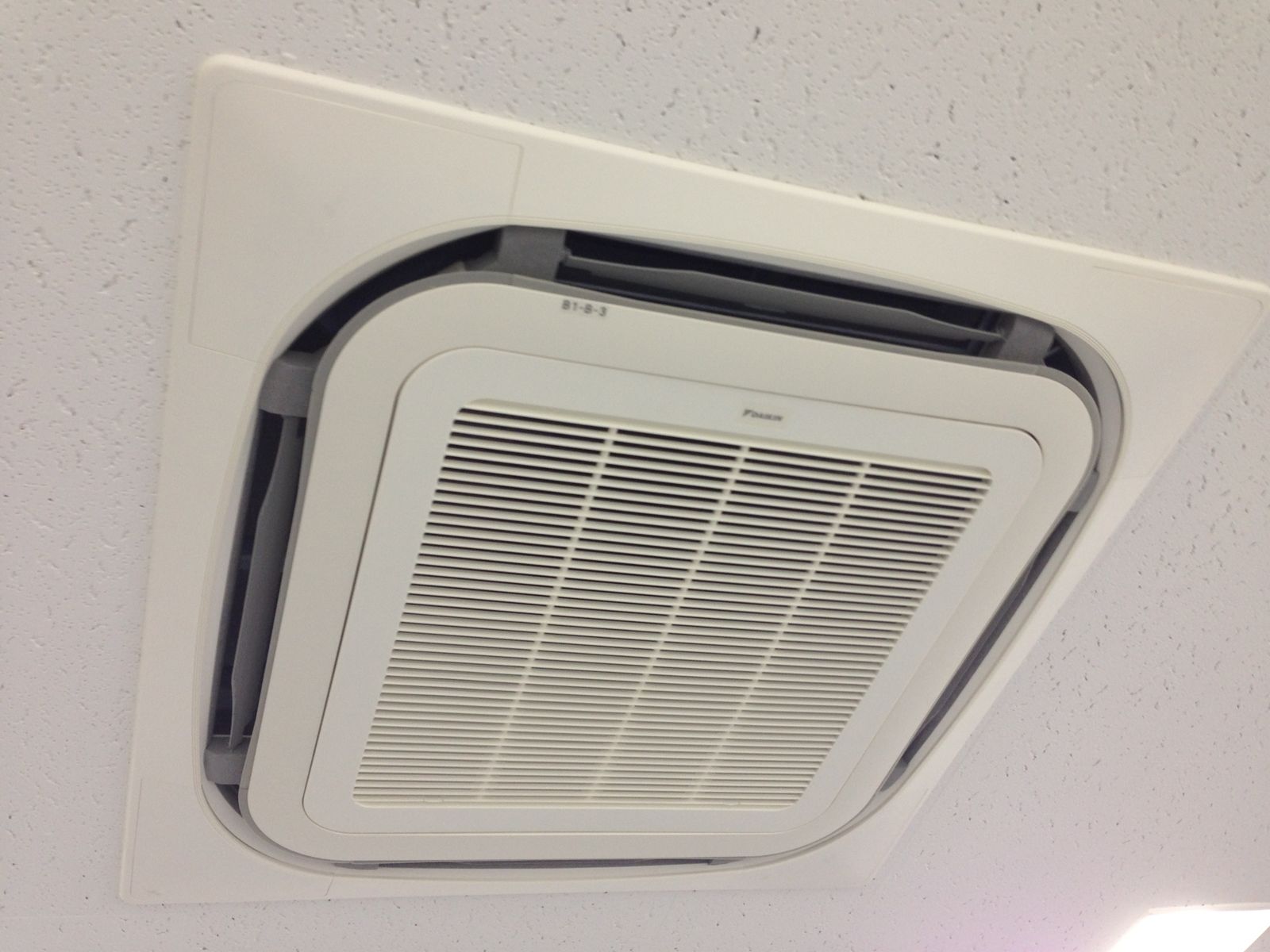 空調機器