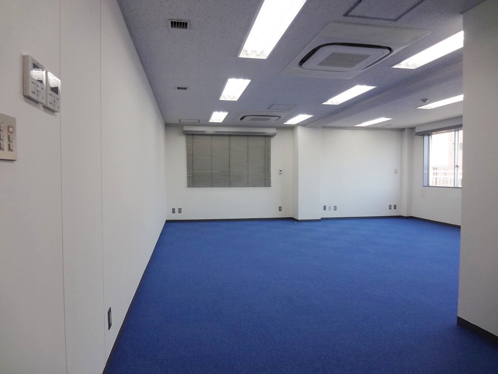 貸室角からの様子