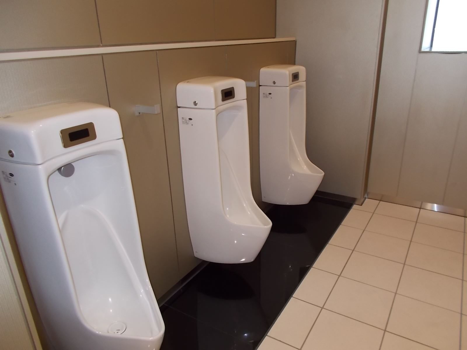 男性用トイレ