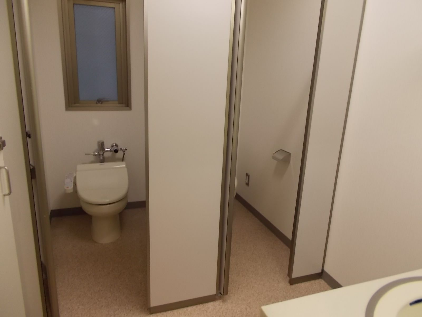 トイレ個室