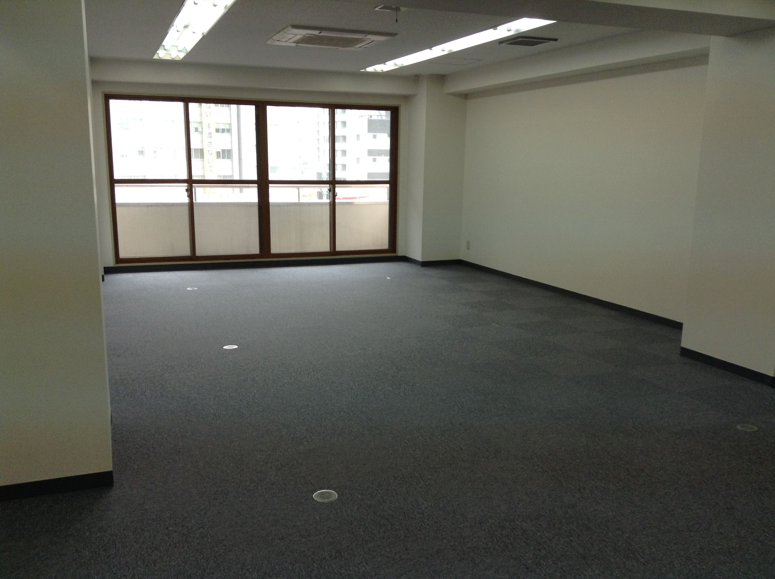 室内の雰囲気です。上層階は抜けています