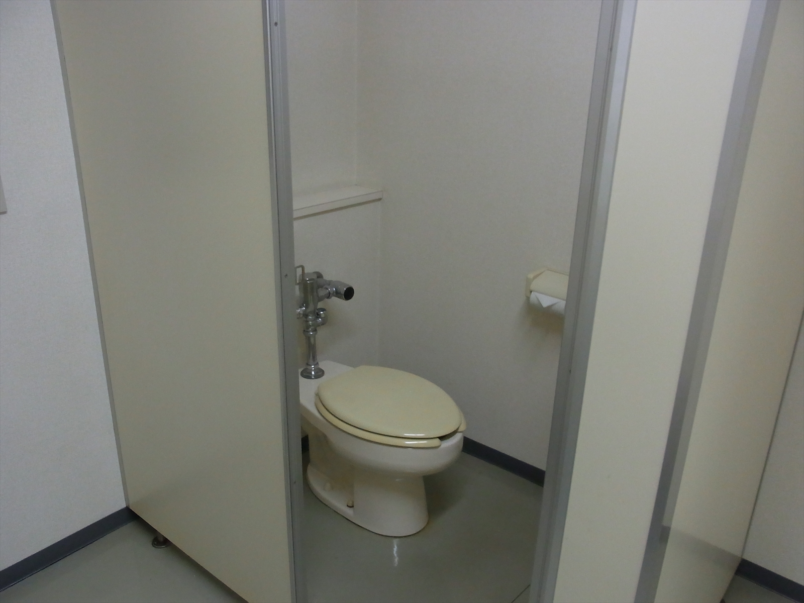 トイレ個室