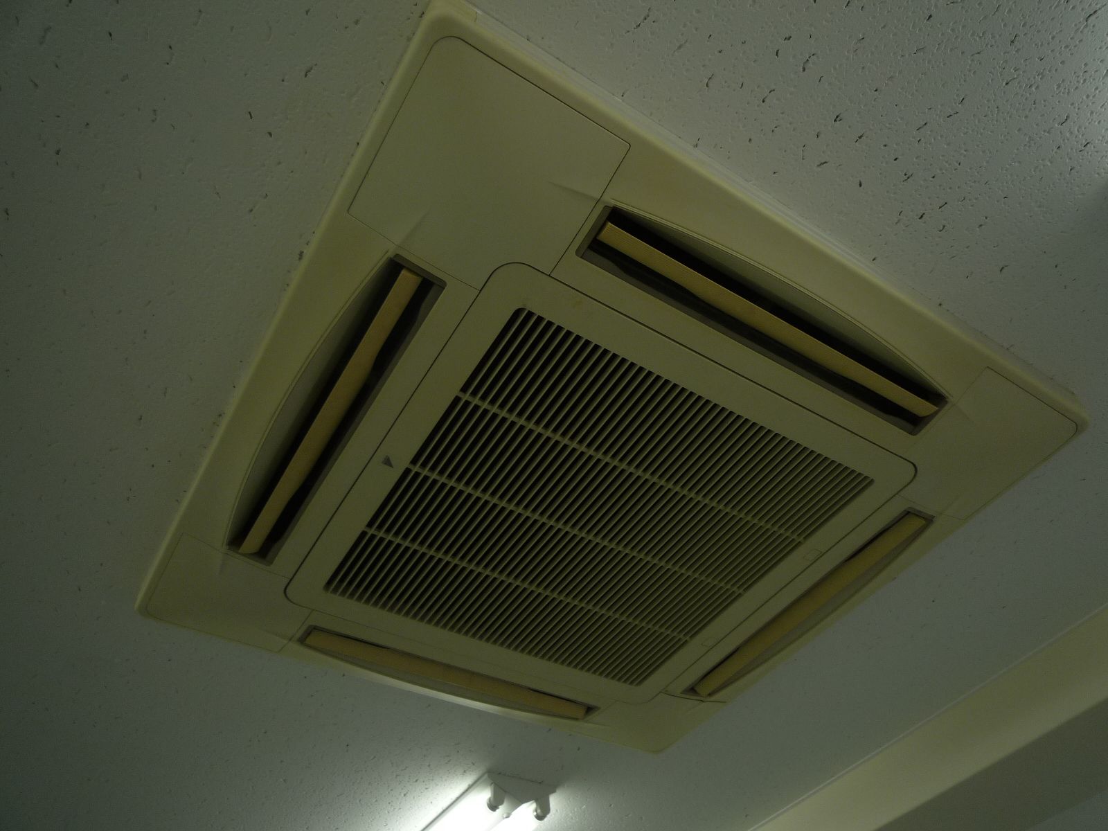 空調