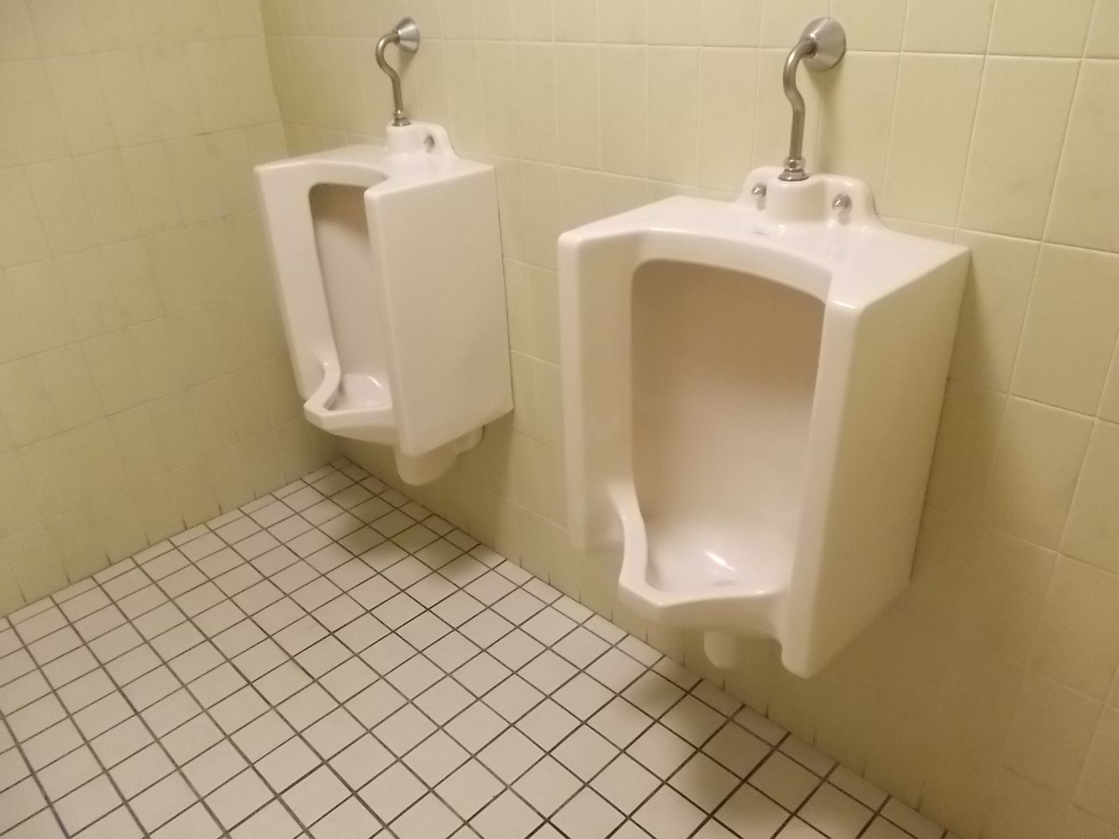 男性用トイレ