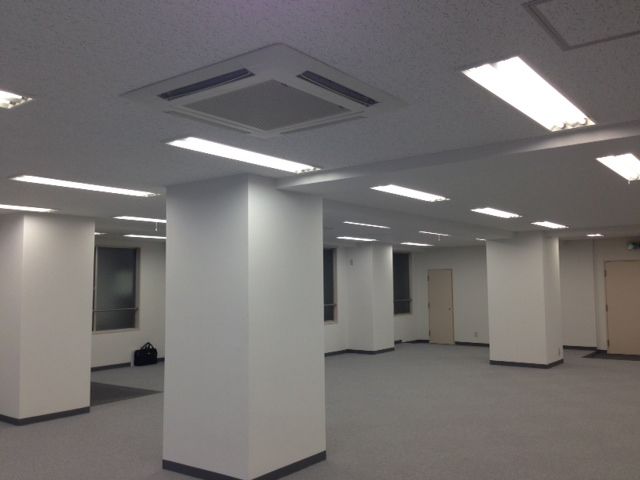 オフィス室内参考画像