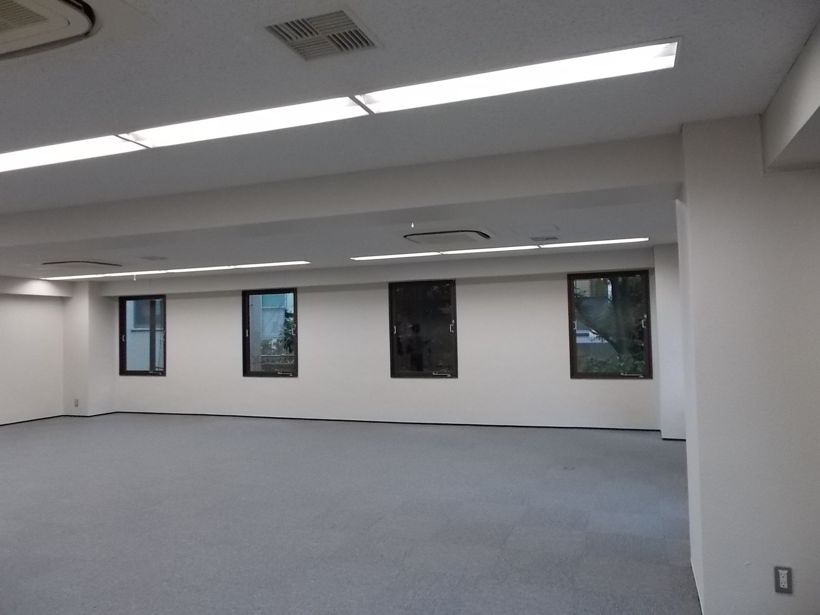 貸室奥の様子