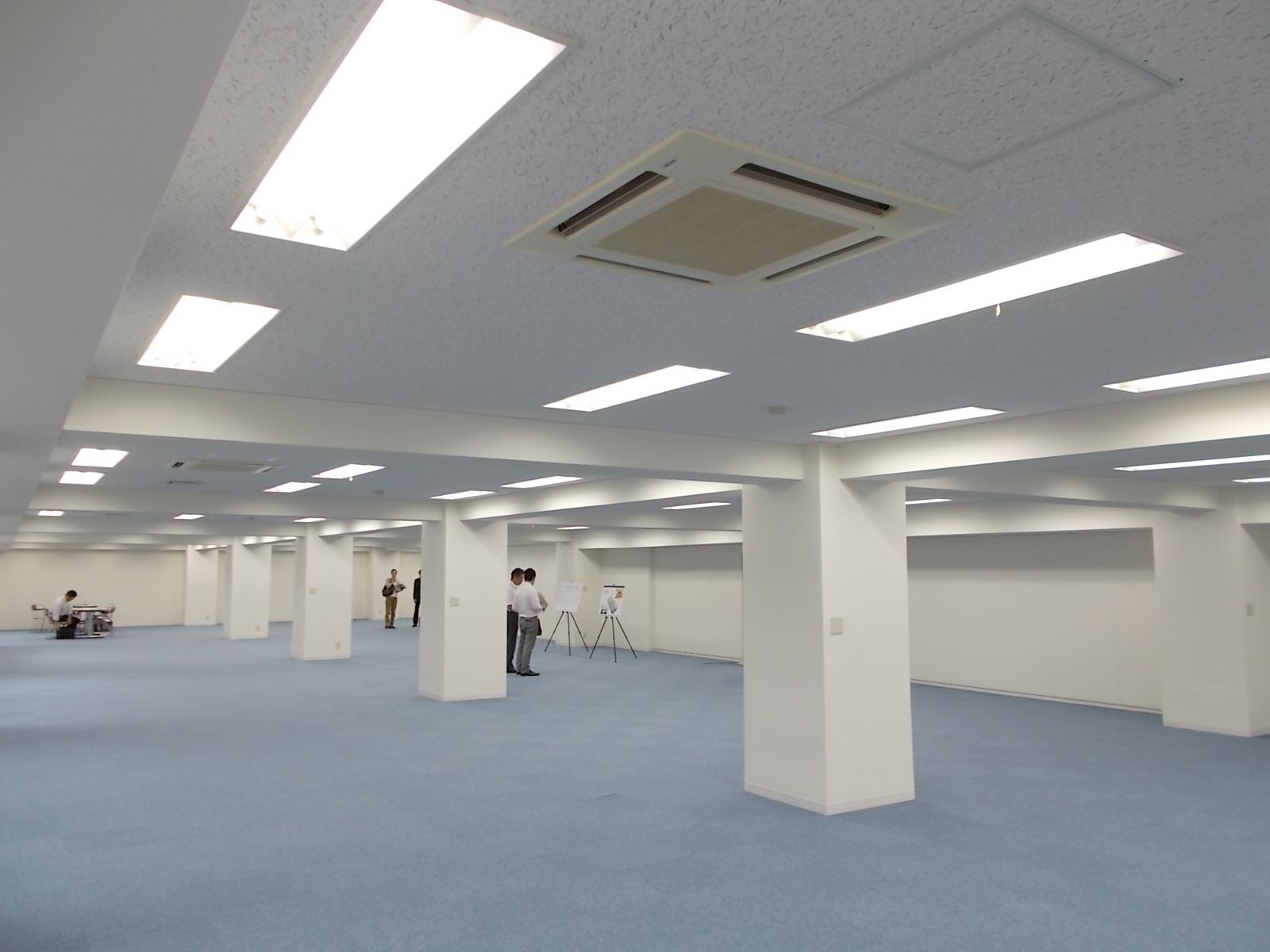 別角度の様子