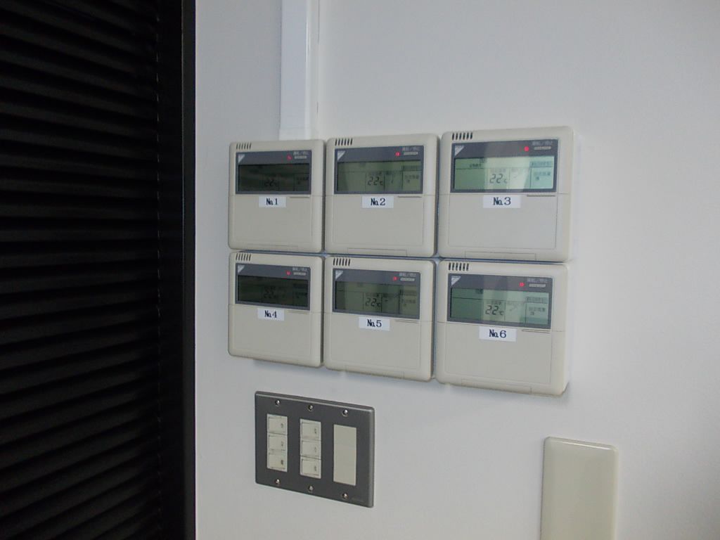 各種スイッチなど