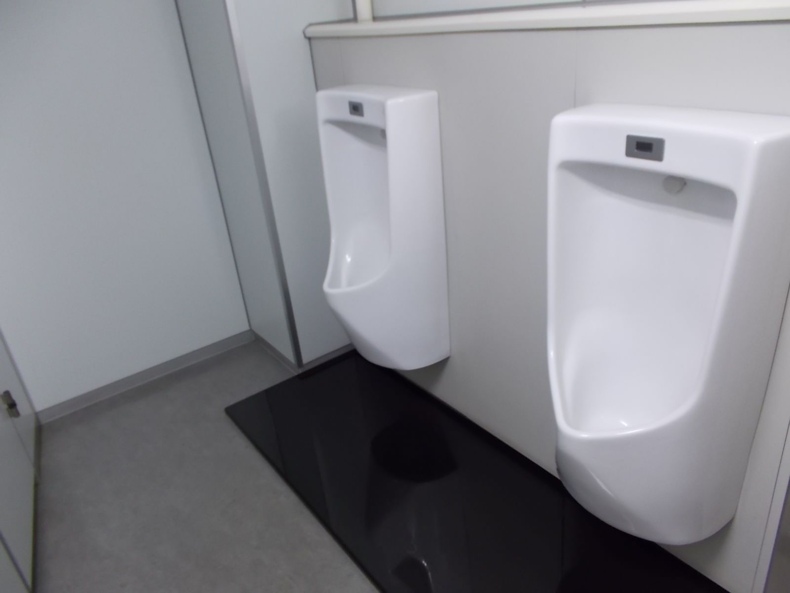 男性用トイレ