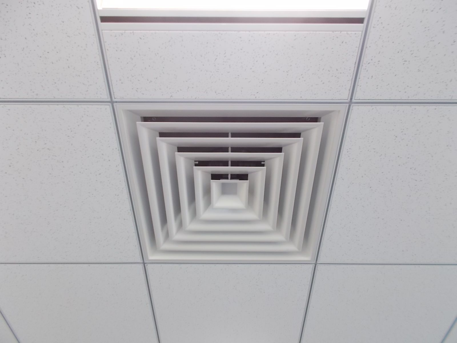 空調