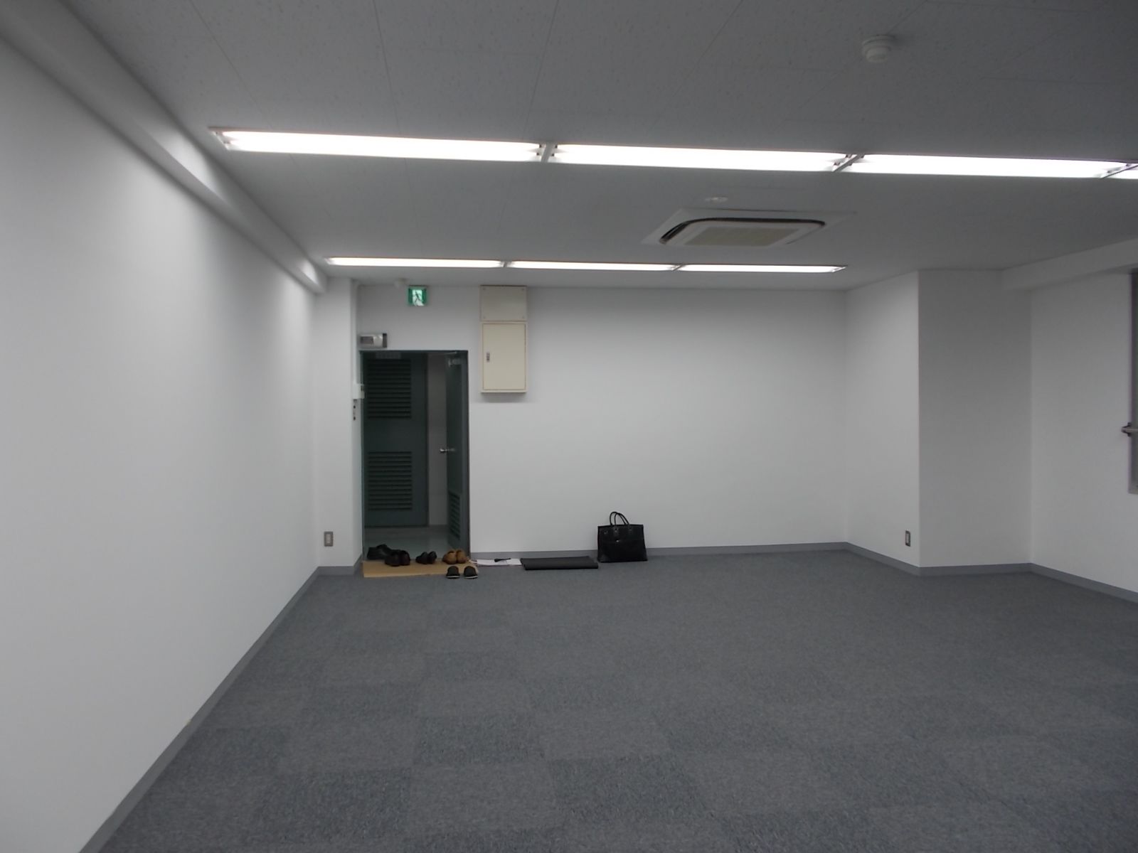 出入り口付近の様子