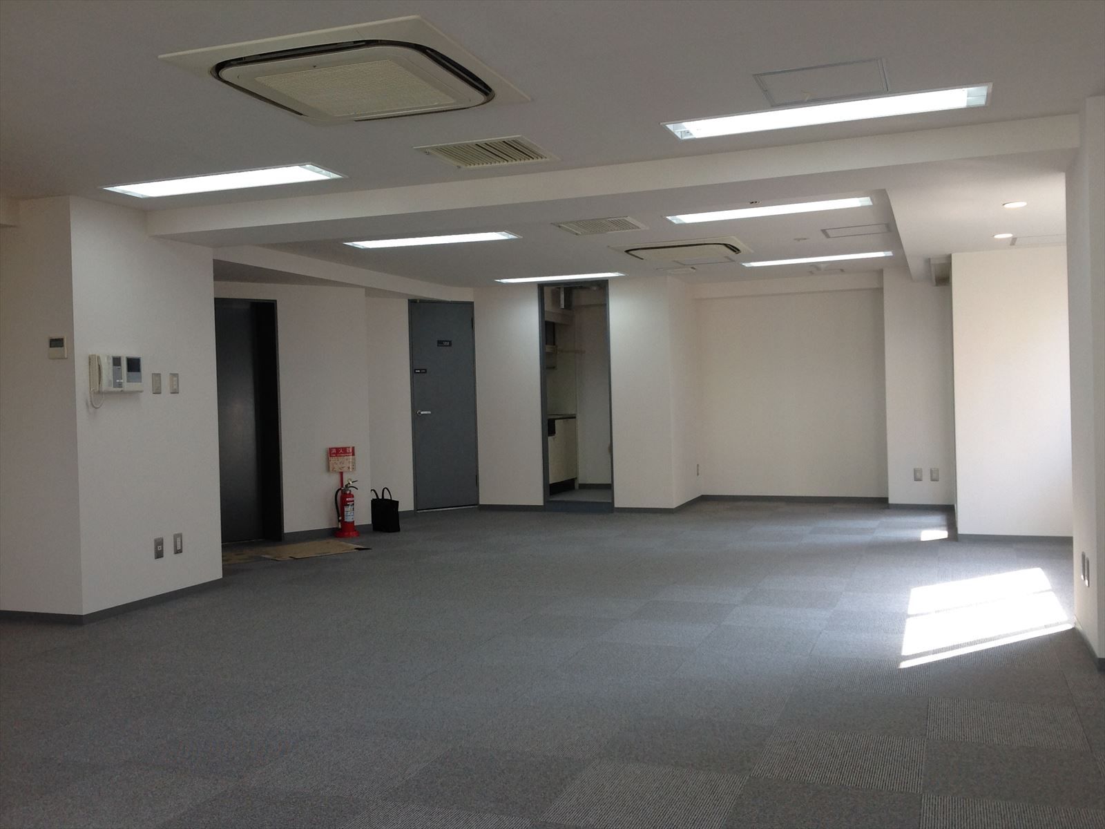 オフィス室内(4階)