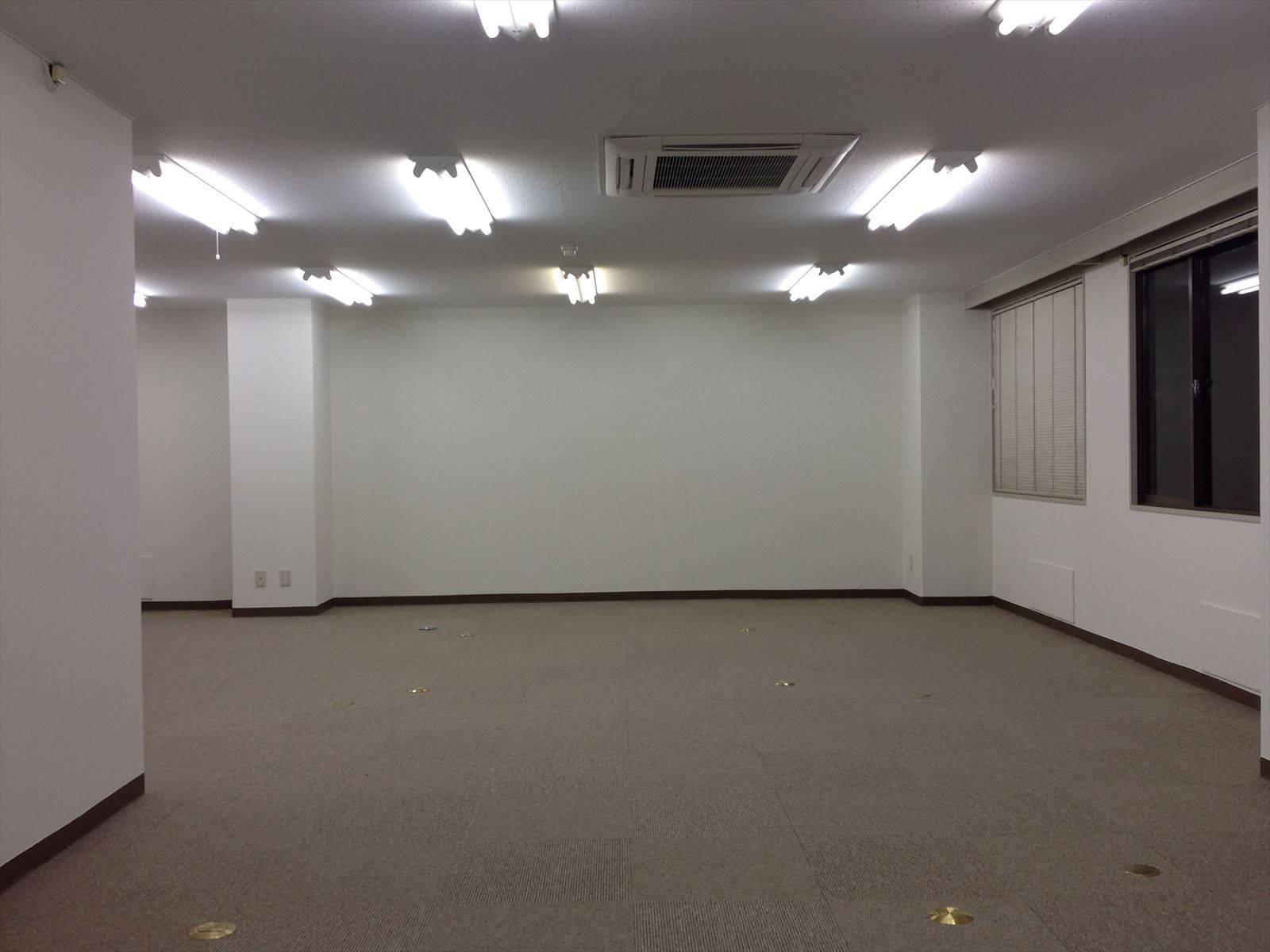 貸室隅の様子