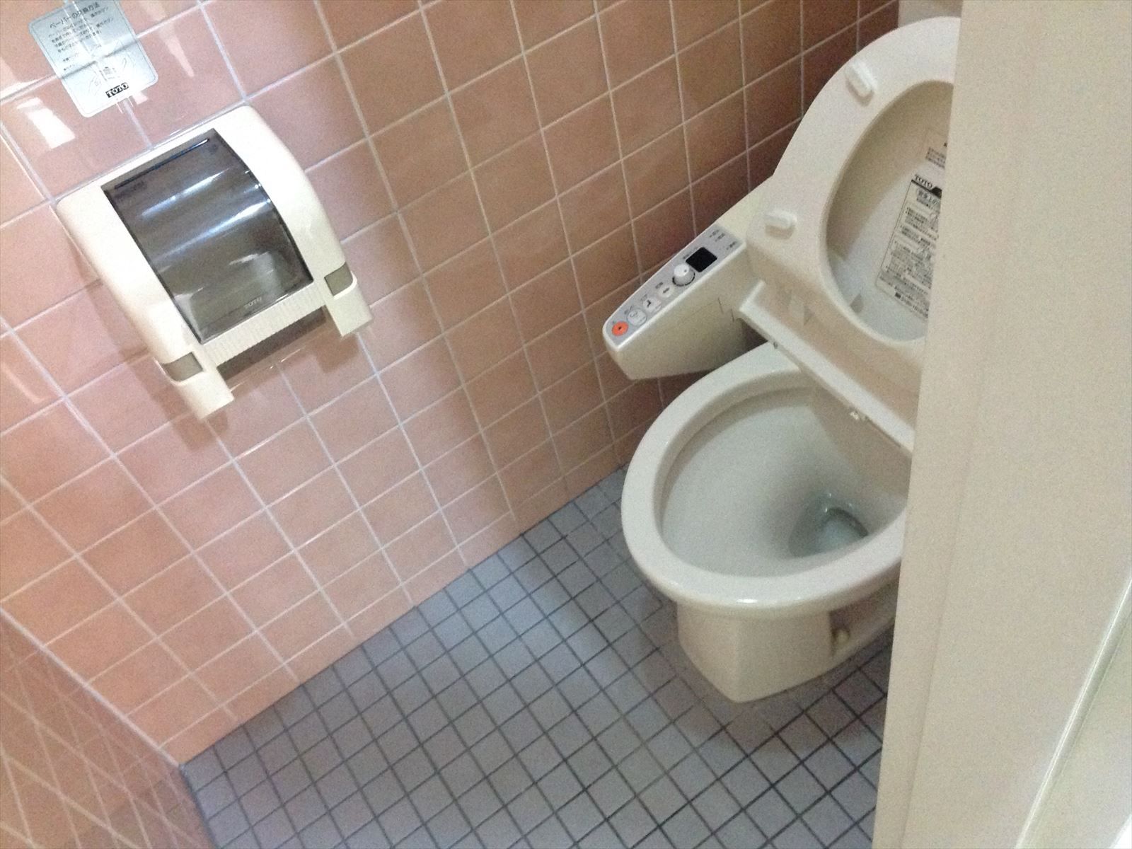 トイレ個室