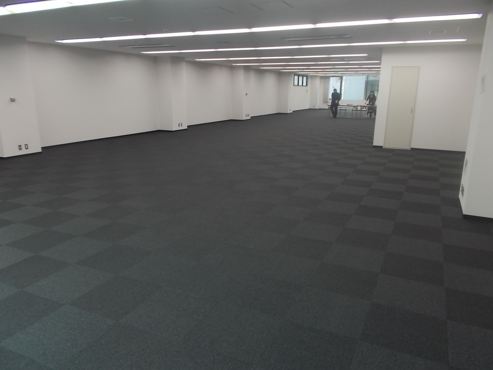 オフィス内を遮る柱はありません