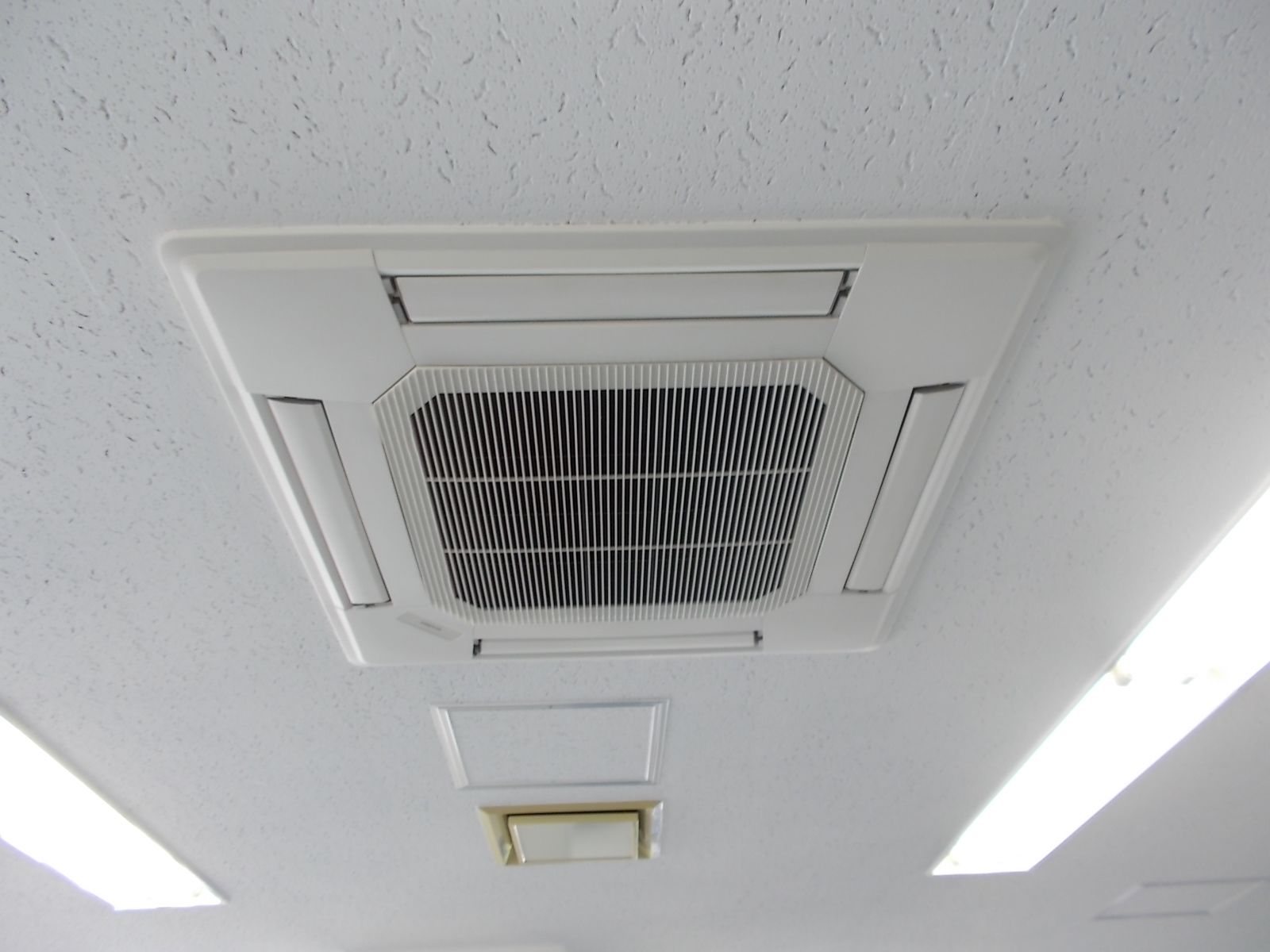 空調