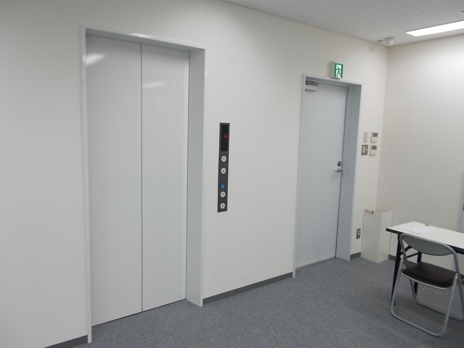 エレベーター