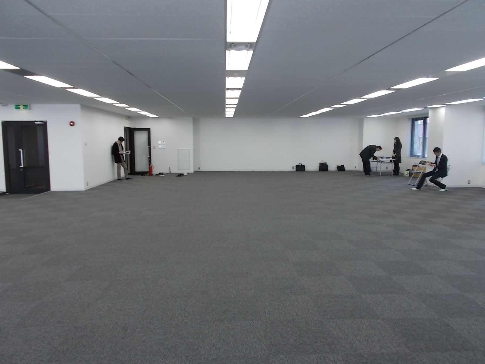 長方形でレイアウトがしやすそうな貸室