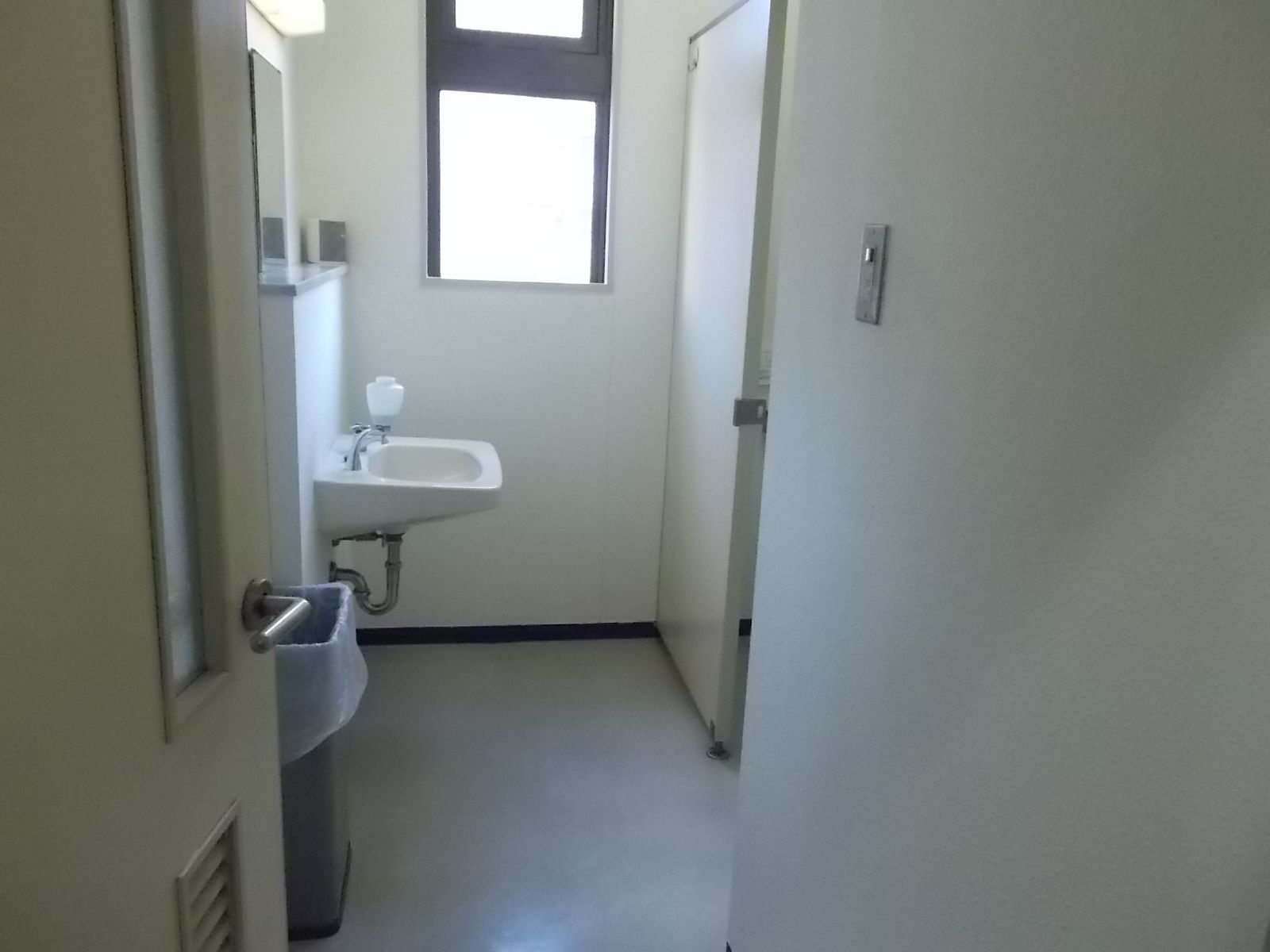 トイレ入口