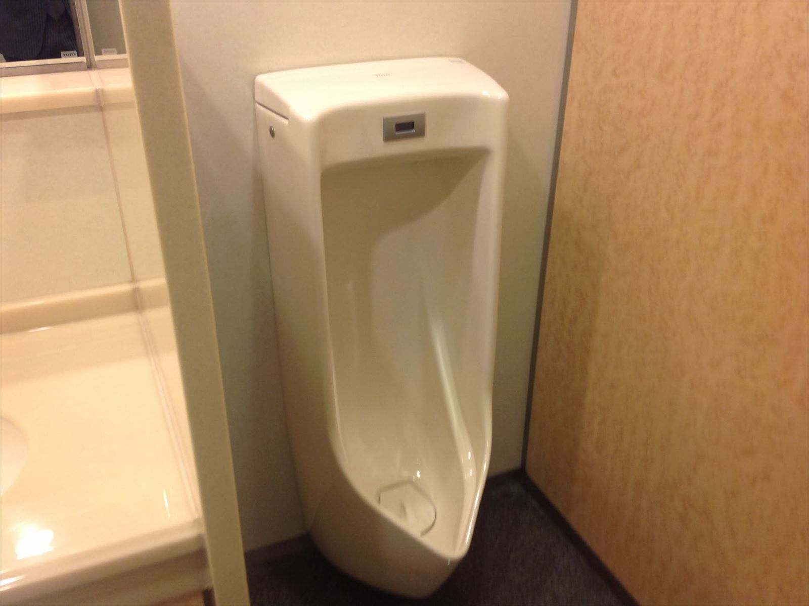 男性用トイレ