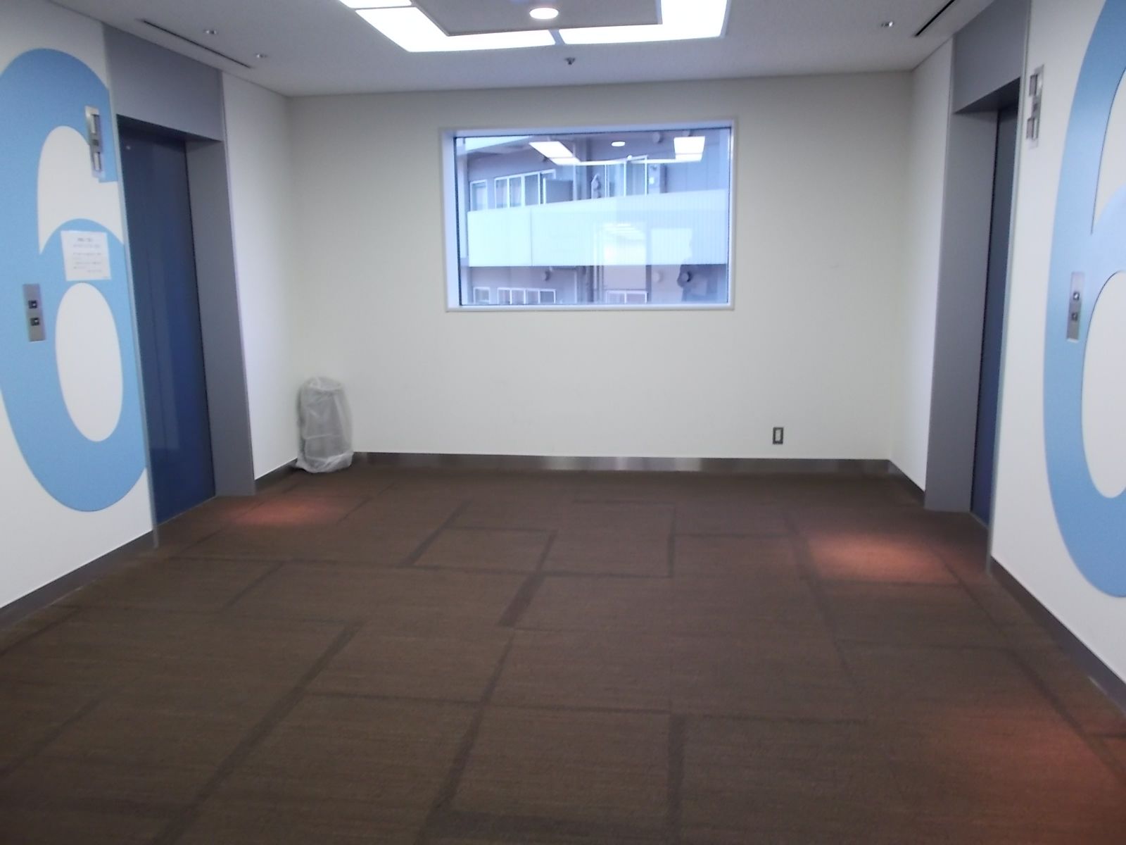 エレベーターホール