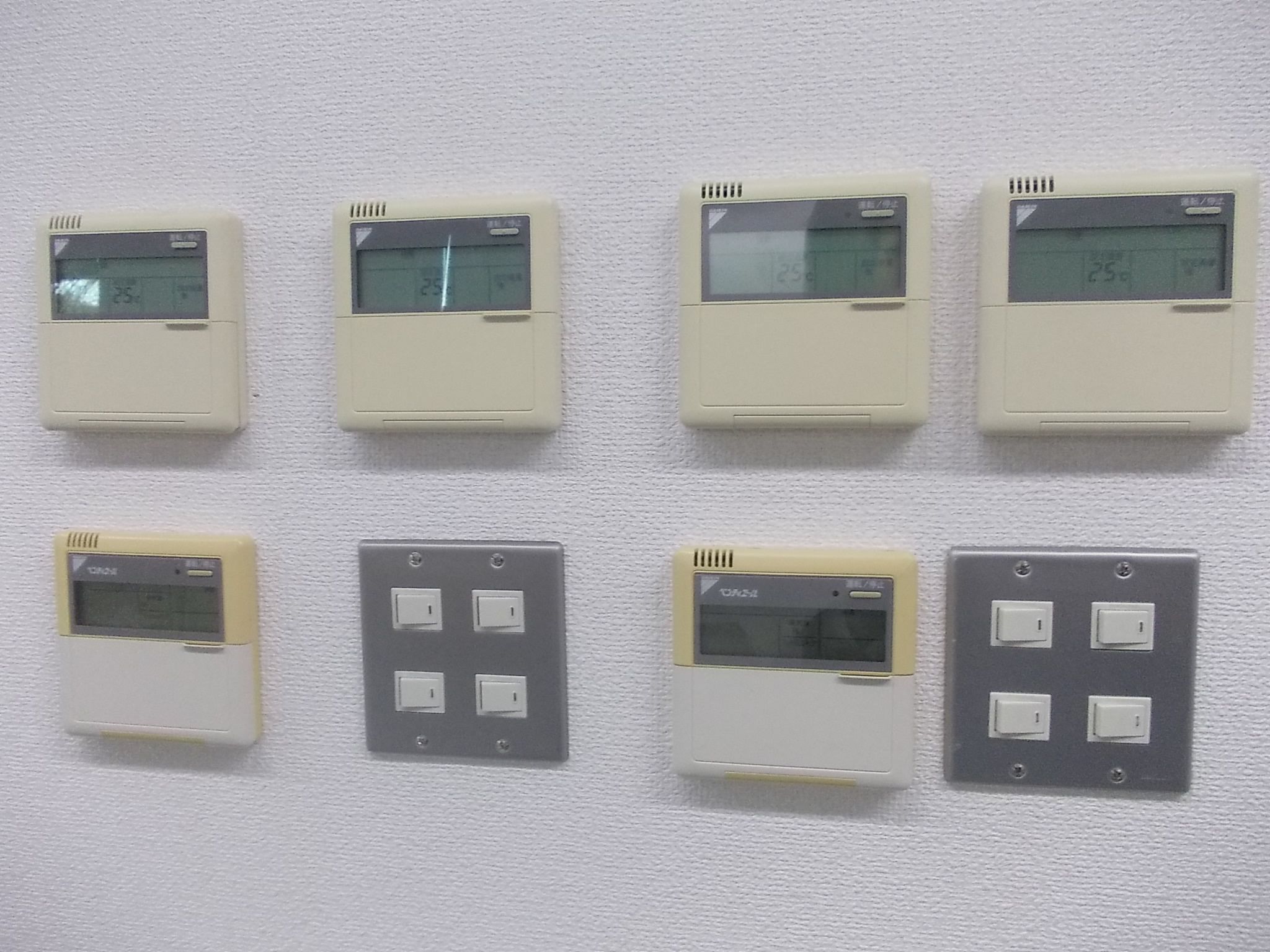 空調・電気スイッチ各種
