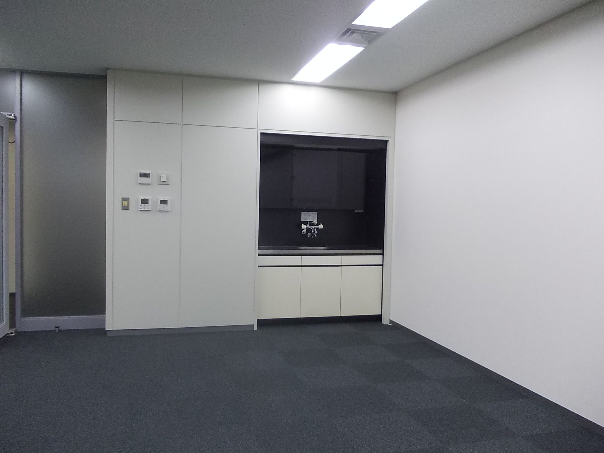 給湯スペース付近