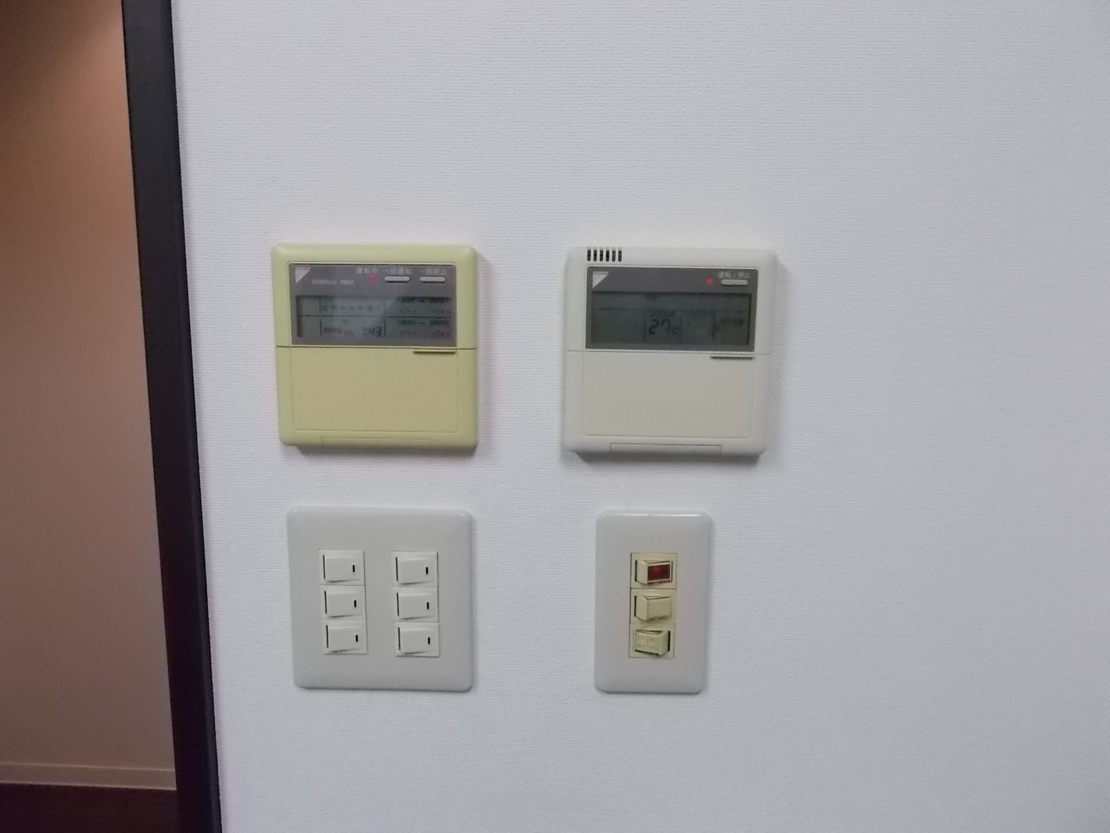 スイッチ類