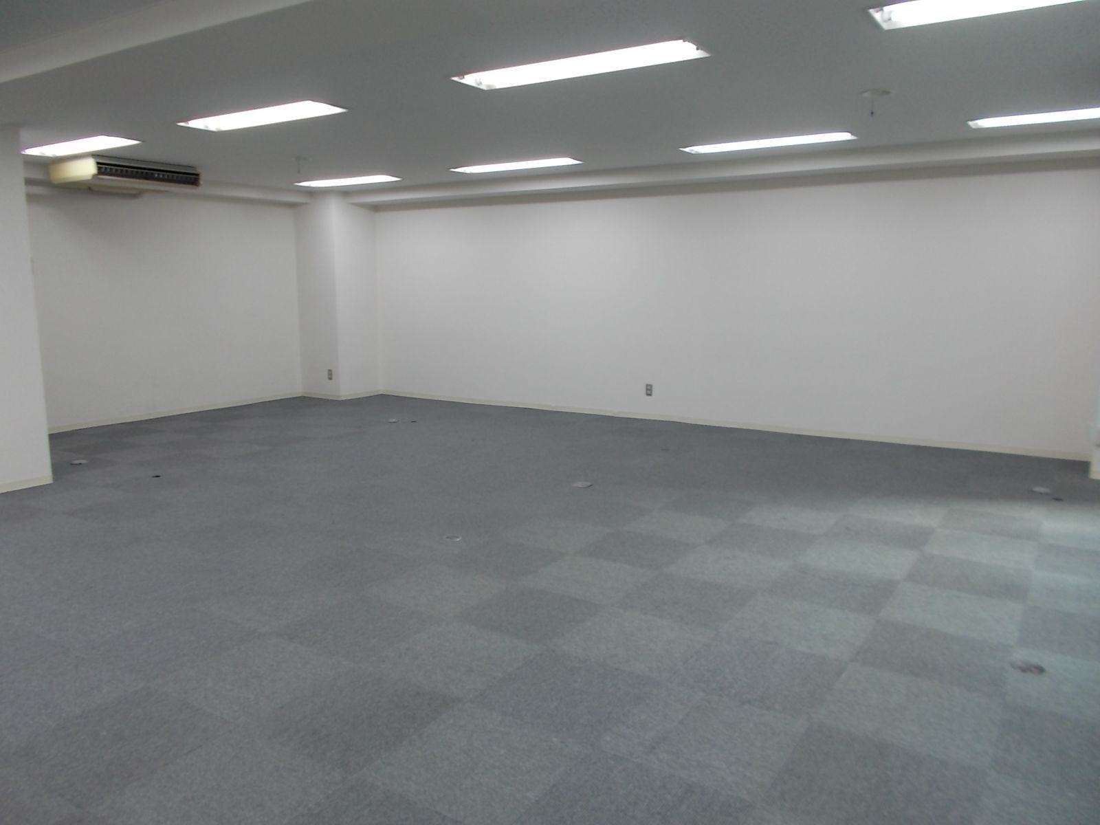 オフィス室内参考画像