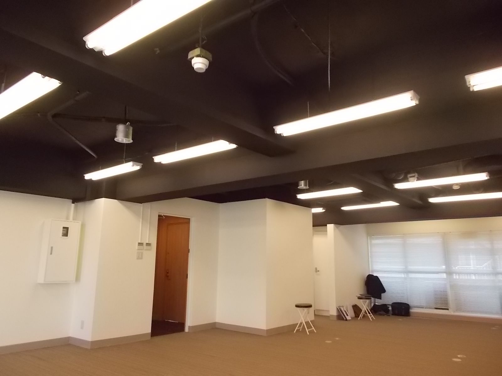 オフィス室内参考画像
