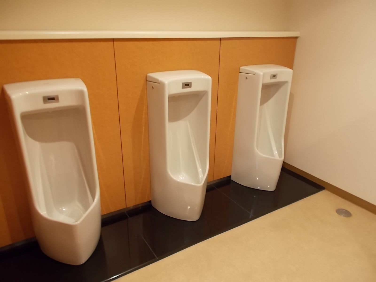 男性用トイレ