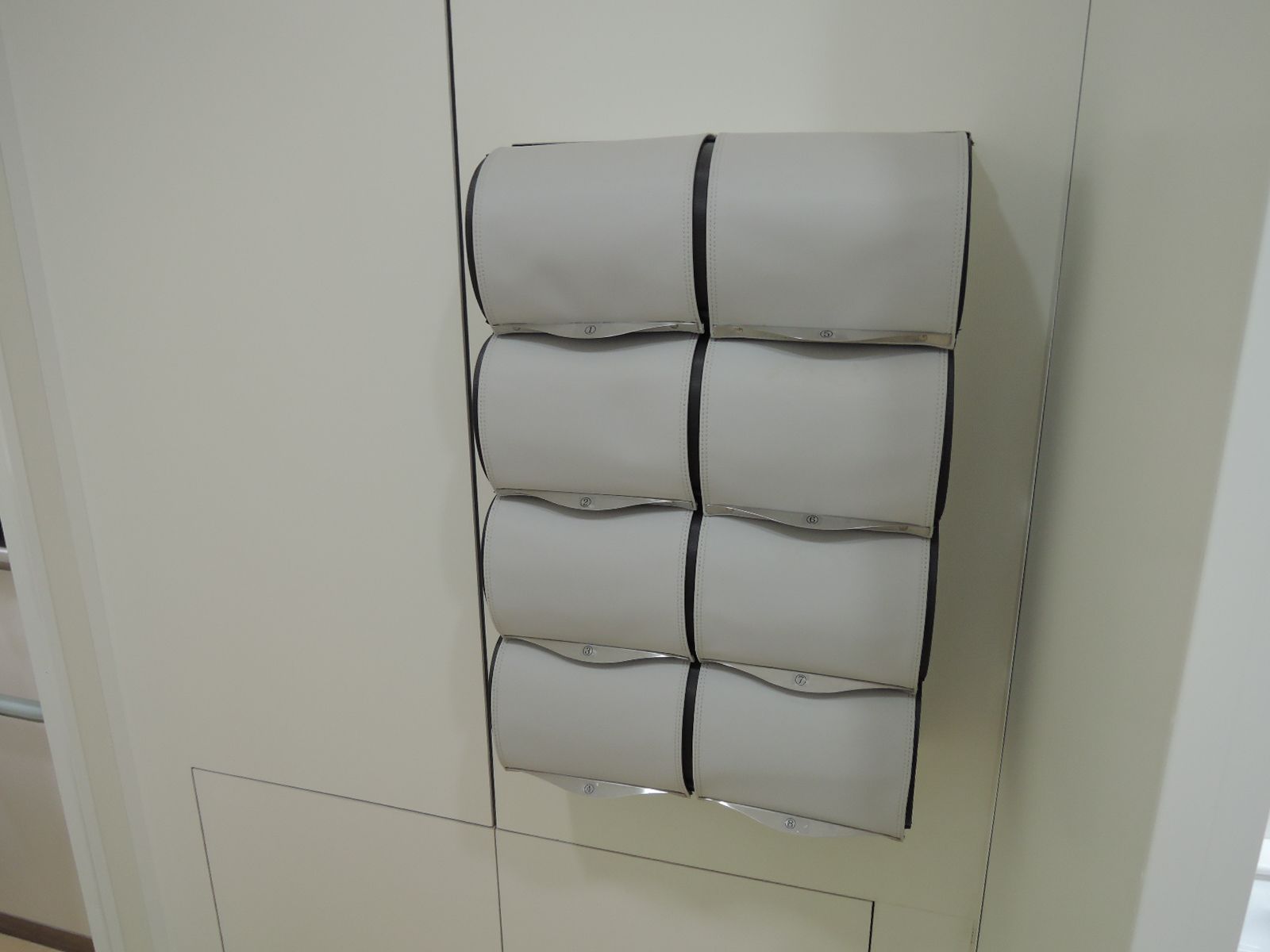 女性トイレの収納
