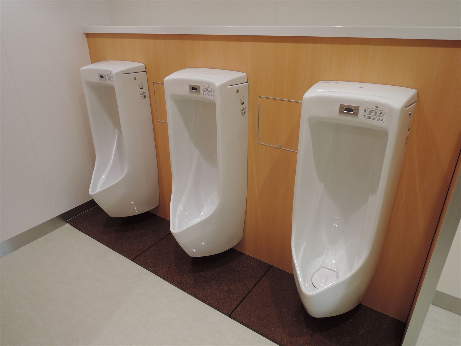 男性用トイレ