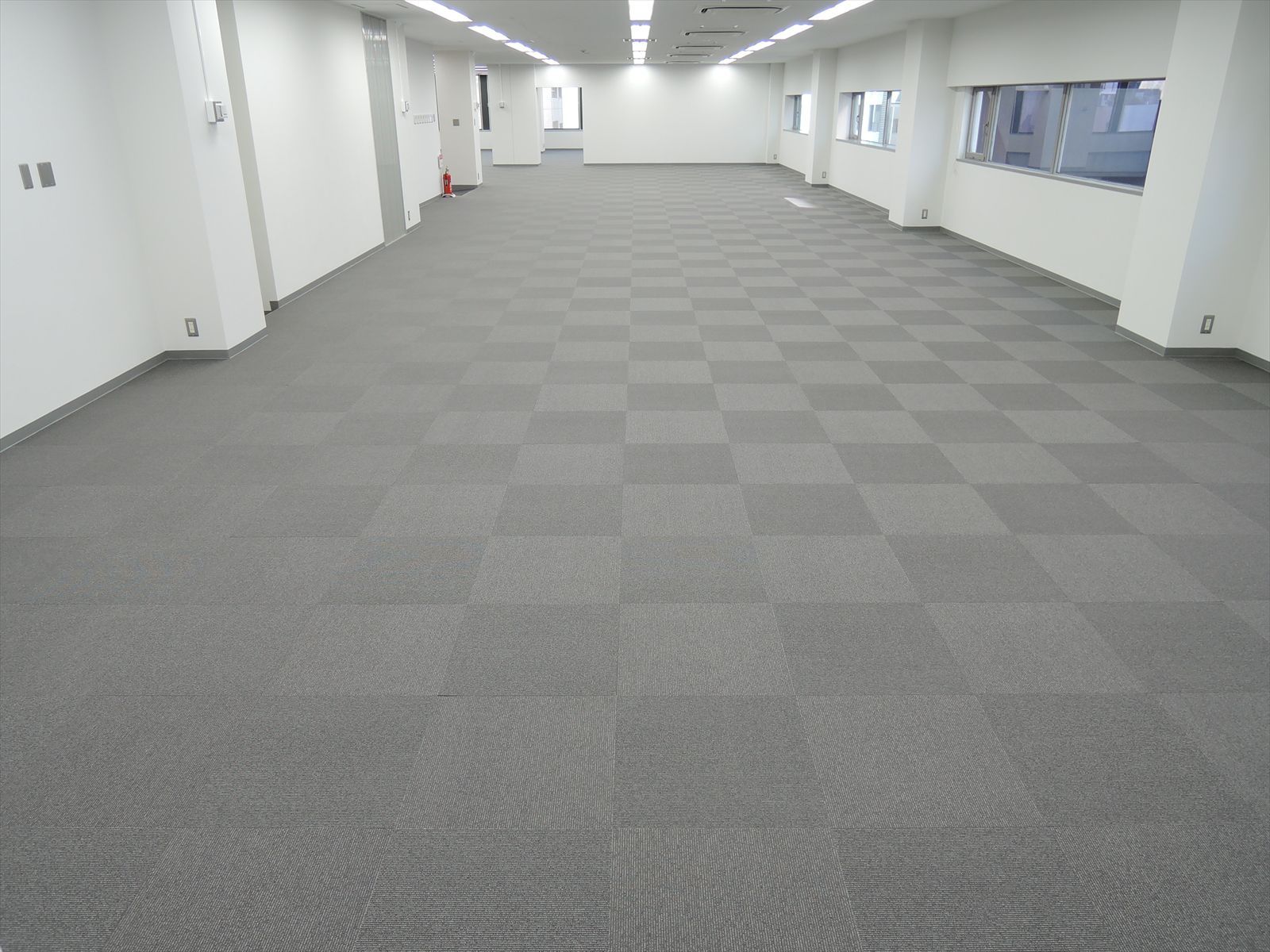 オフィス室内参考画像