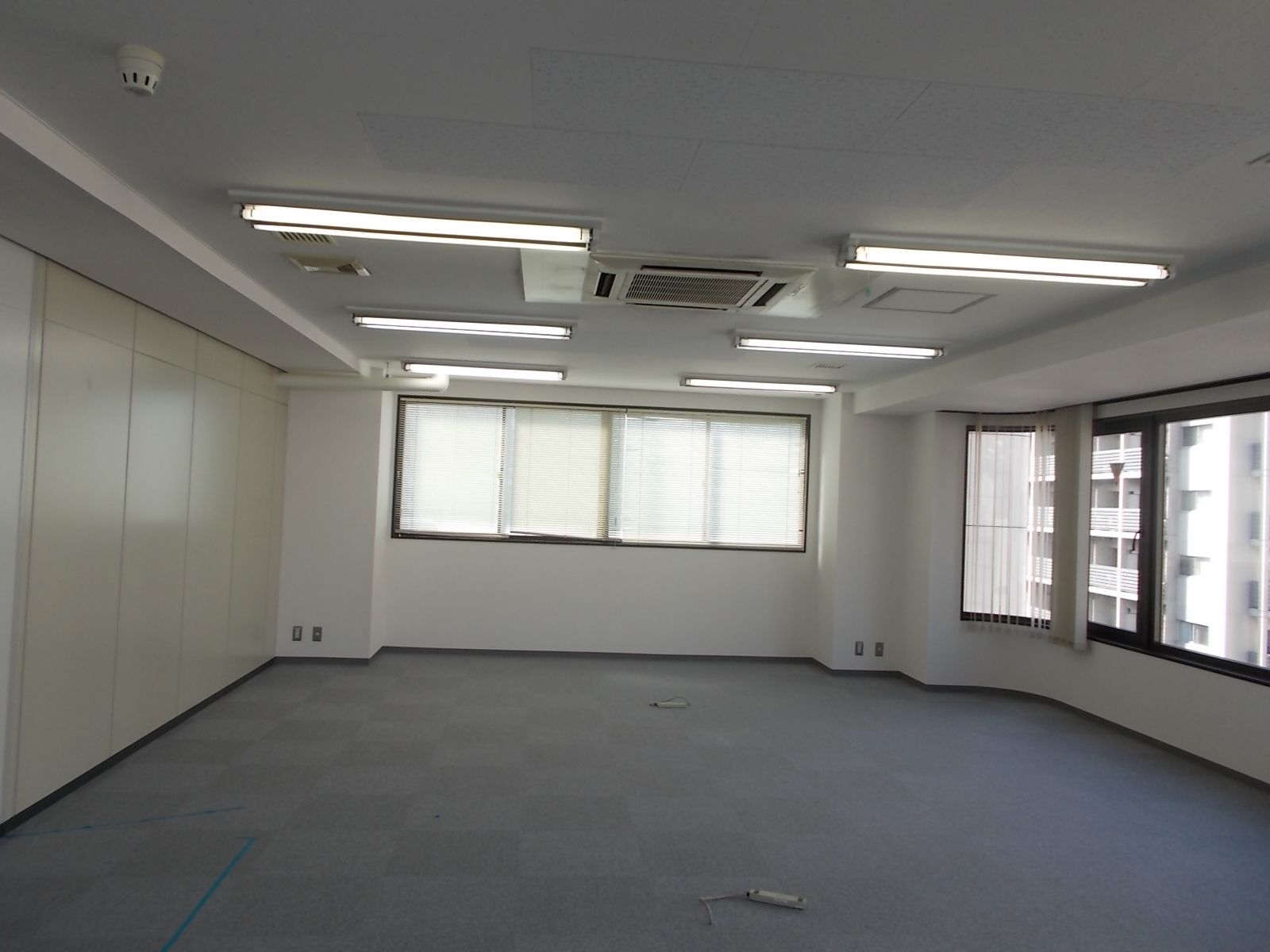 オフィス室内参考画像