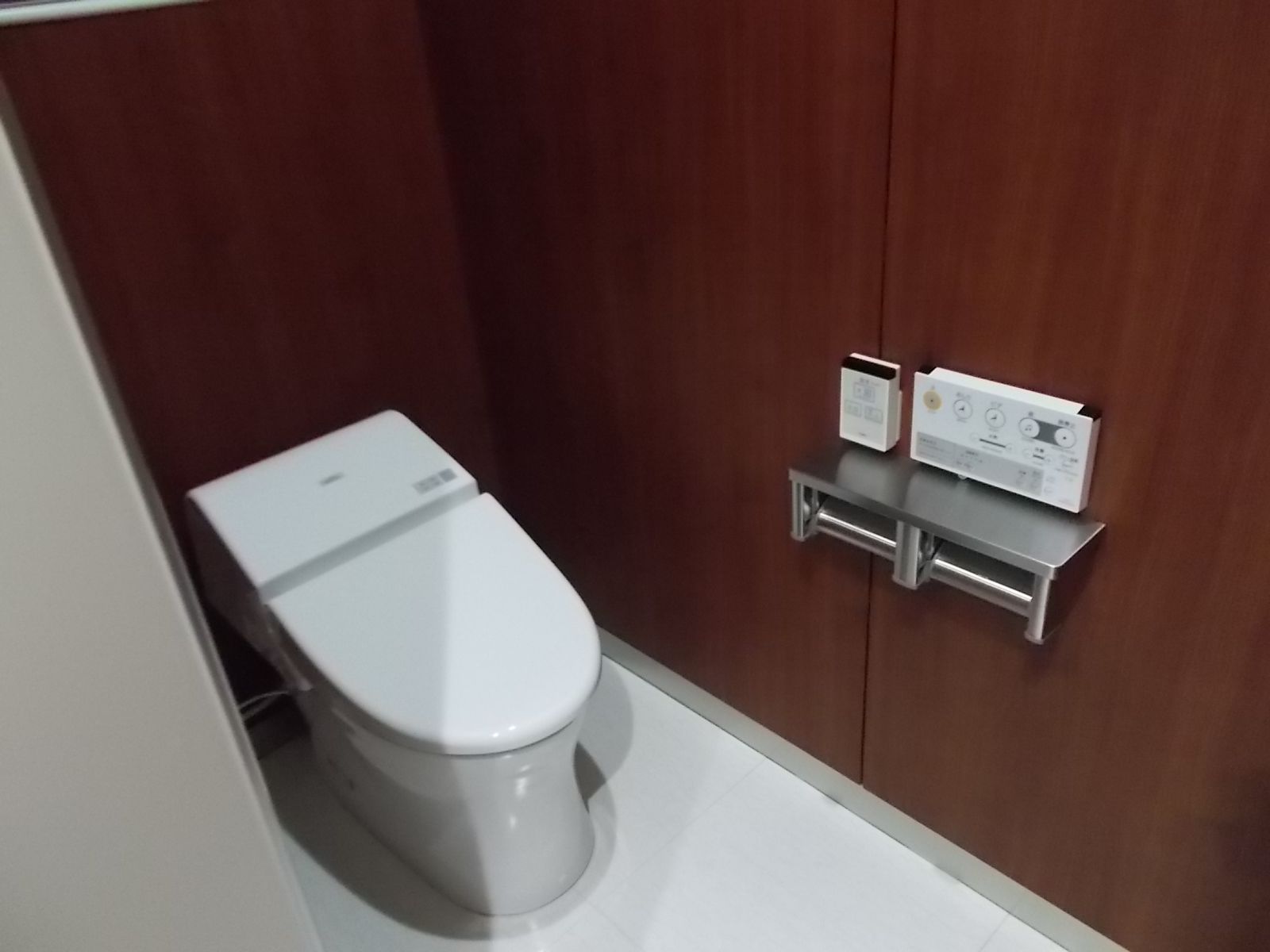 トイレ個室