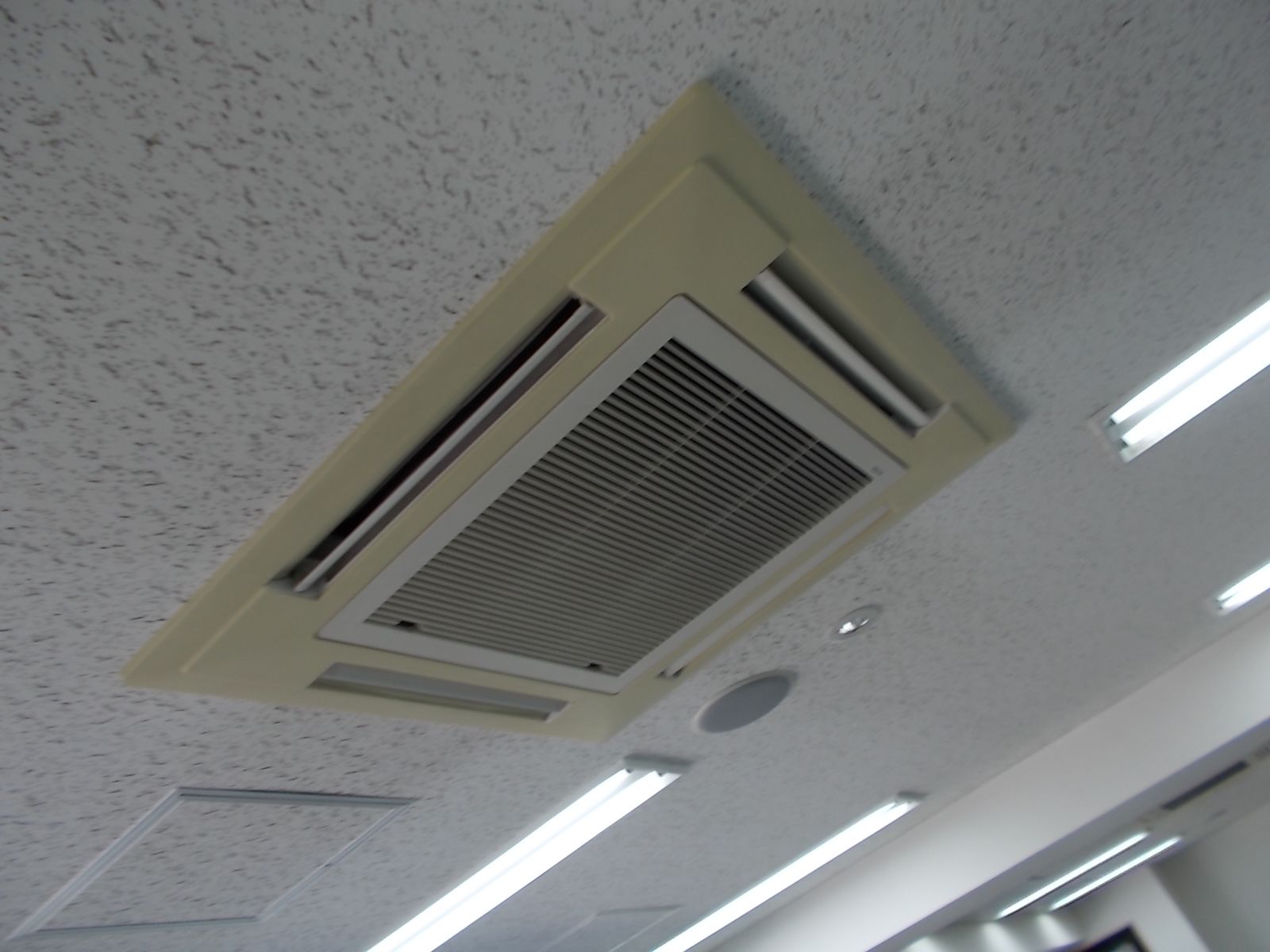 空調