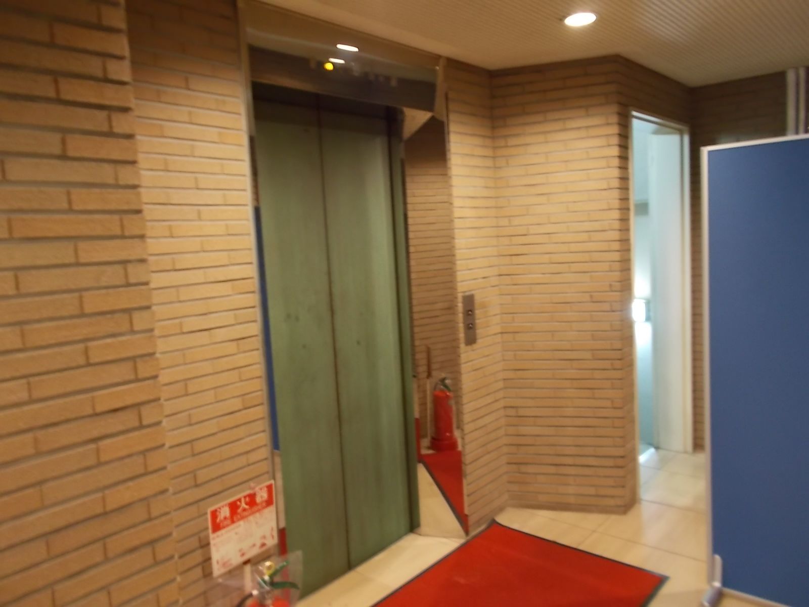 エレベーターの雰囲気