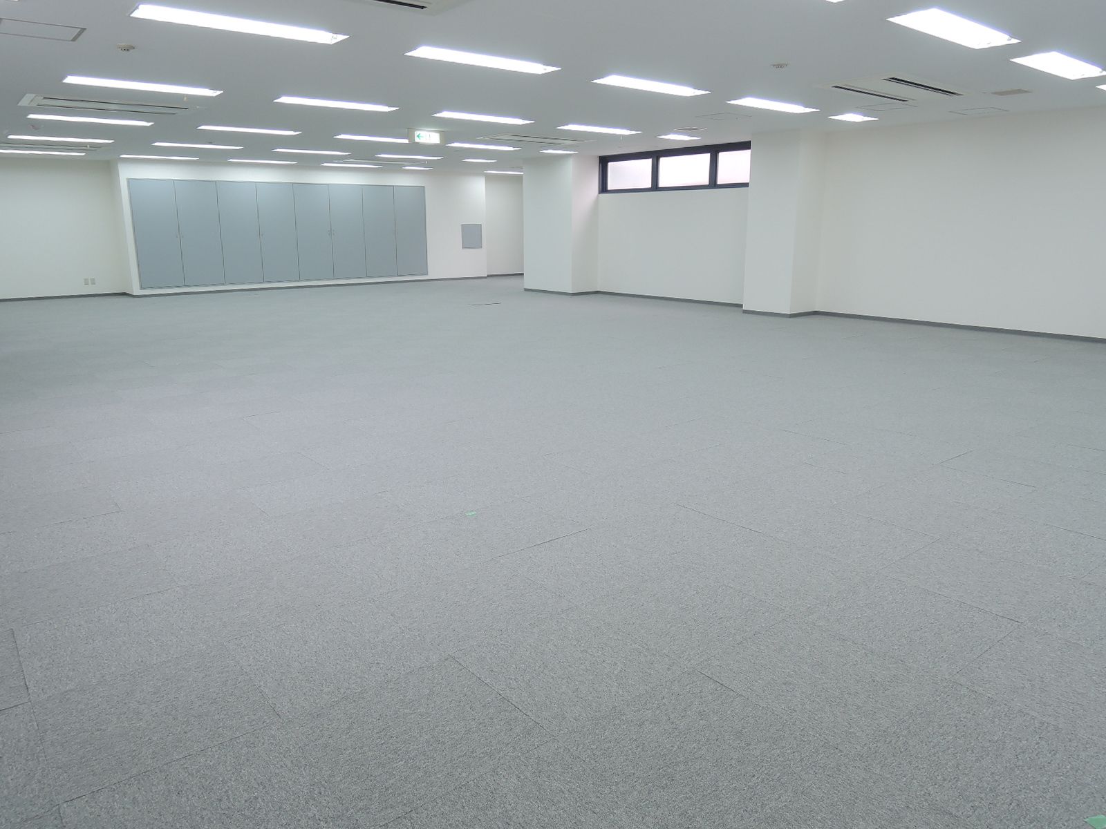 オフィス室内参考画像(約74坪)