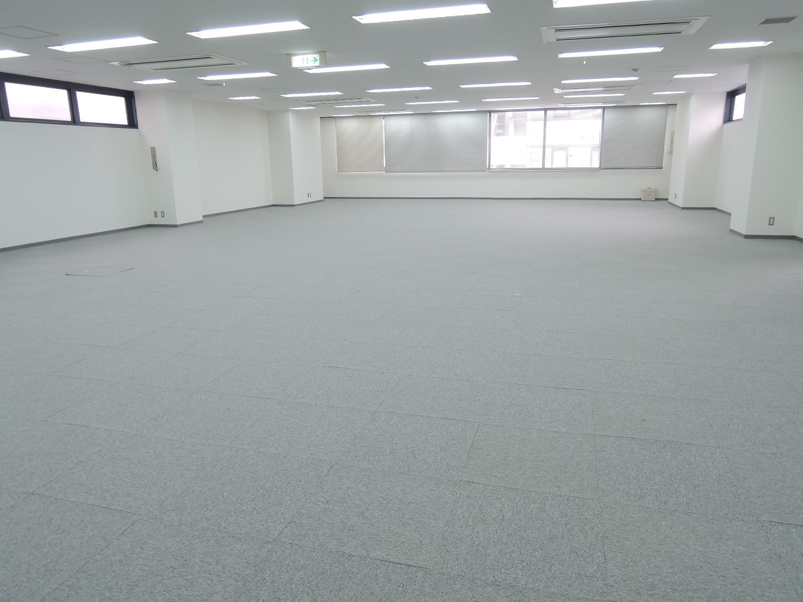 明るい室内