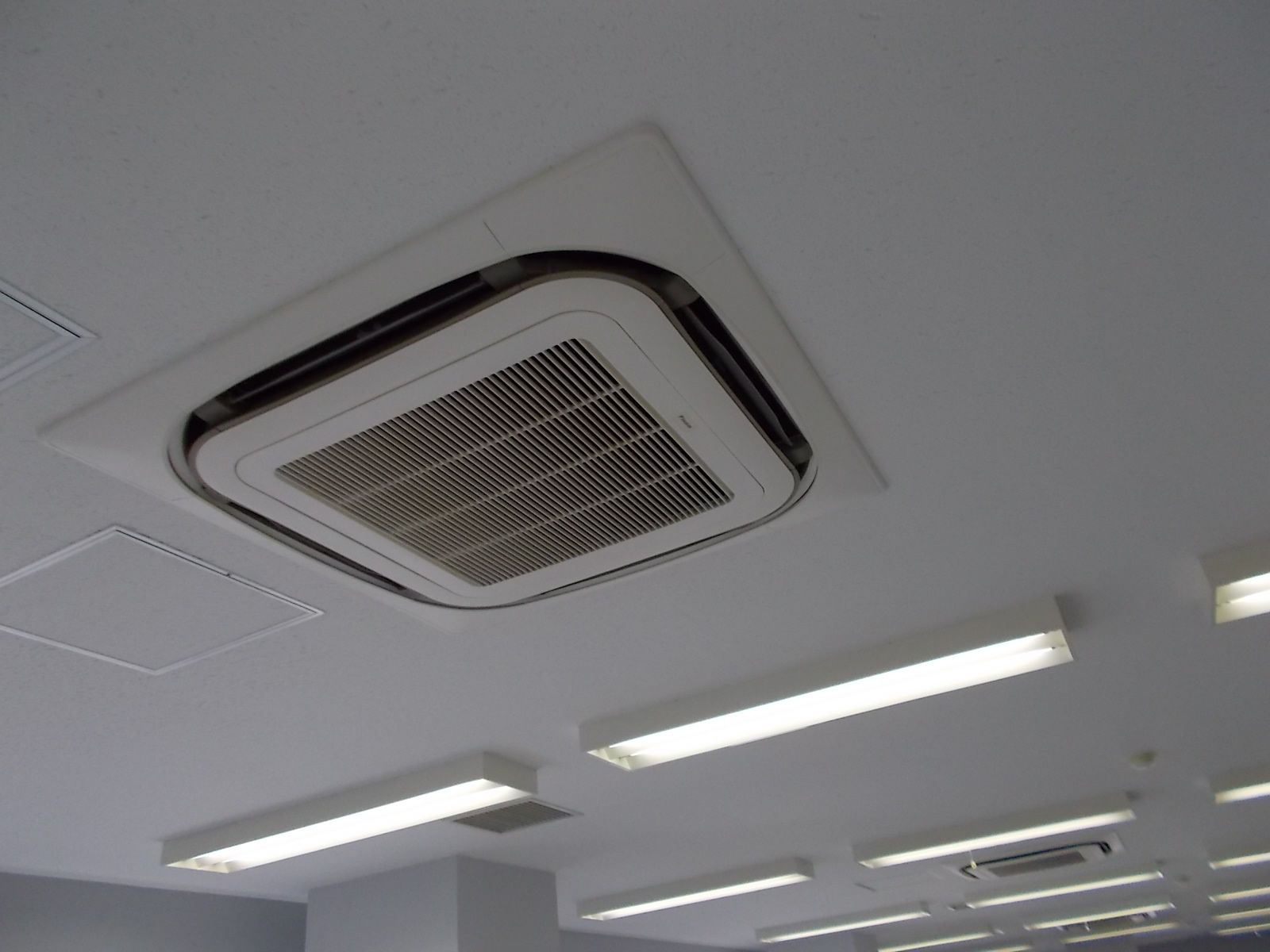 空調吹き出し口