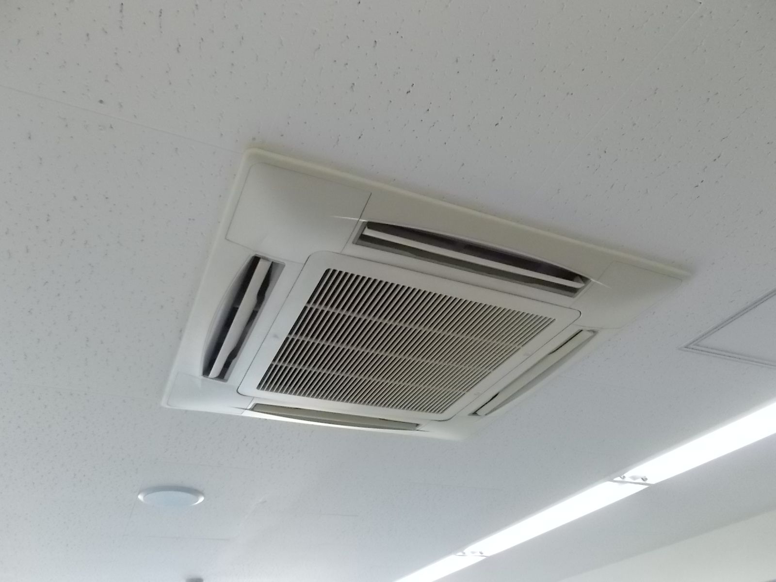 空調吹出口