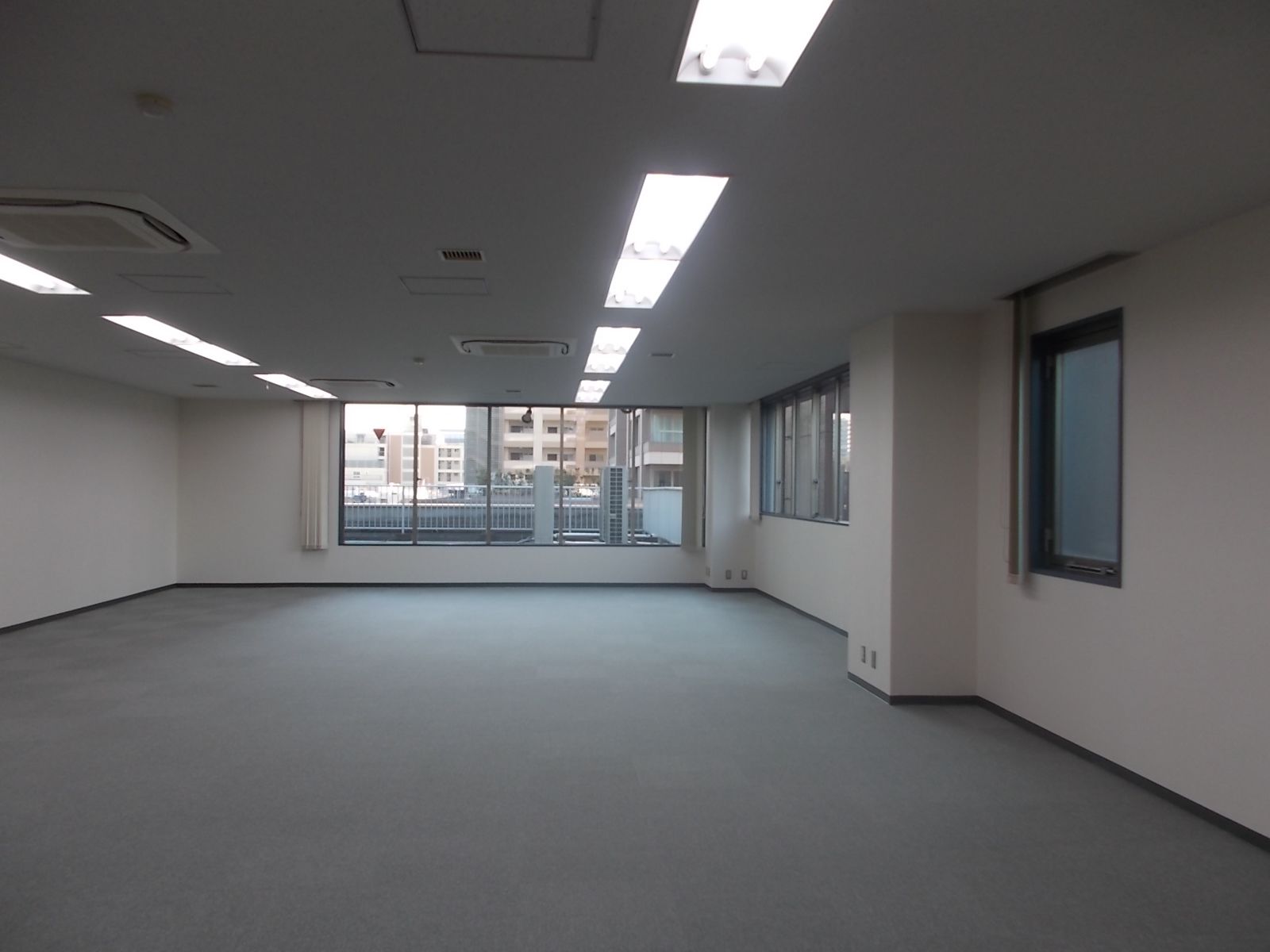 オフィス室内(※4階36.50坪)
