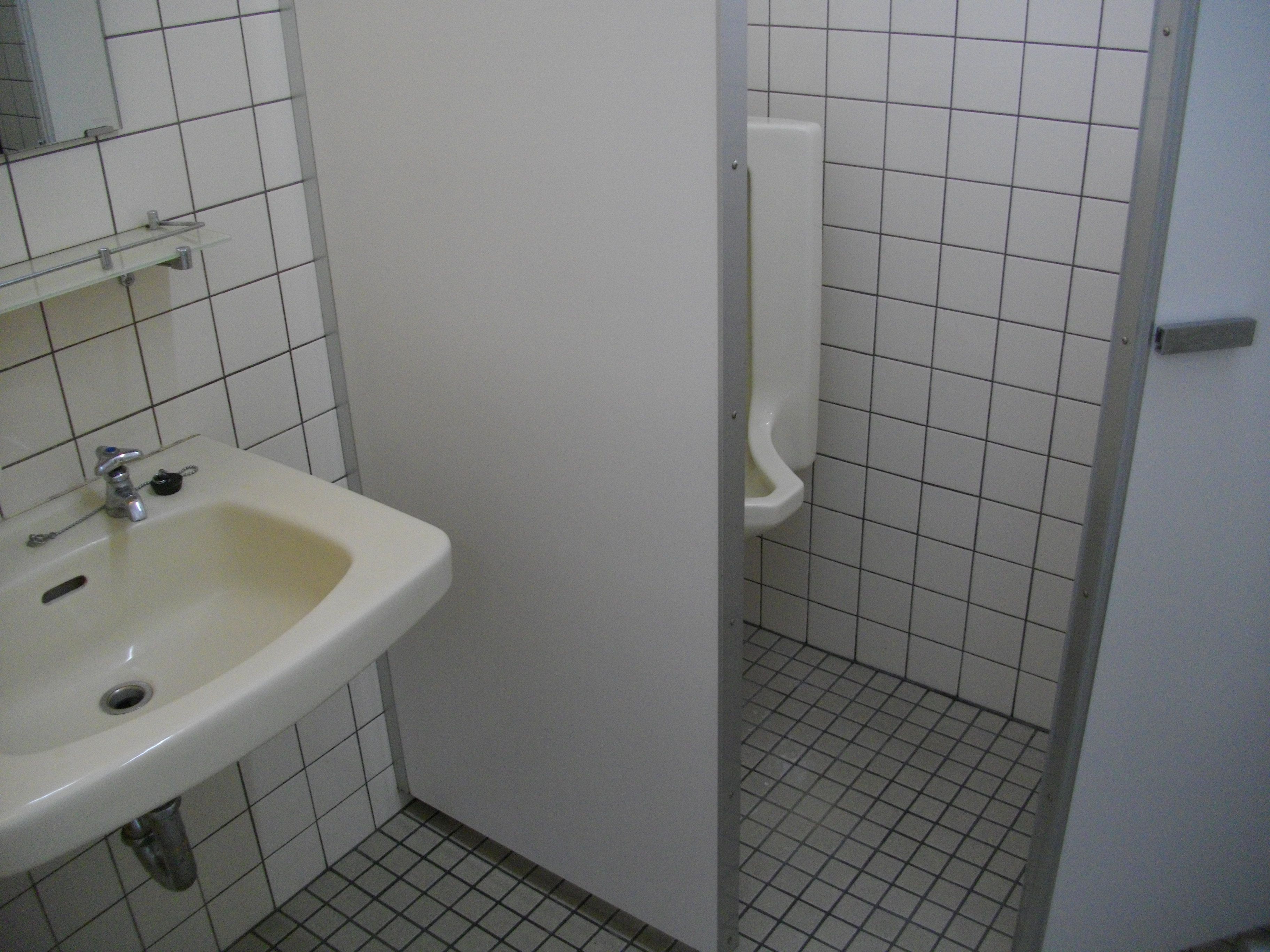 男性用トイレ