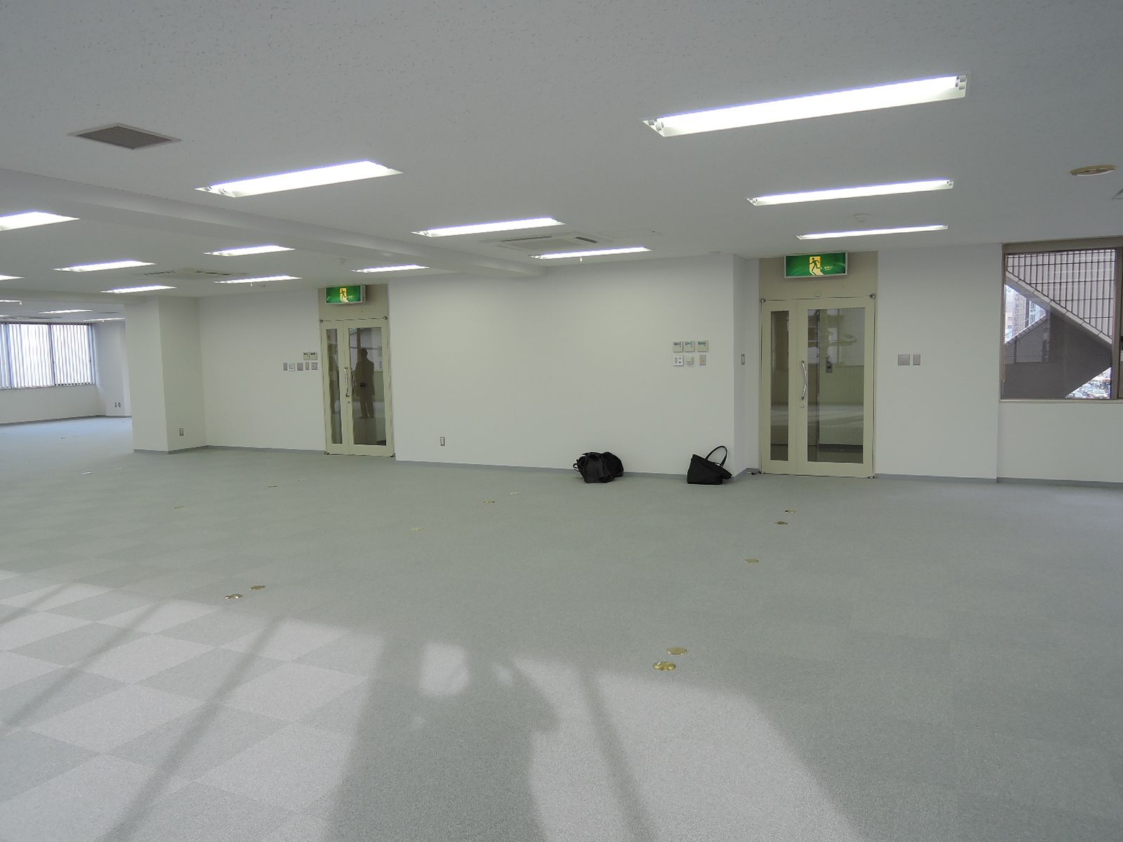 貸室内(3階100坪)